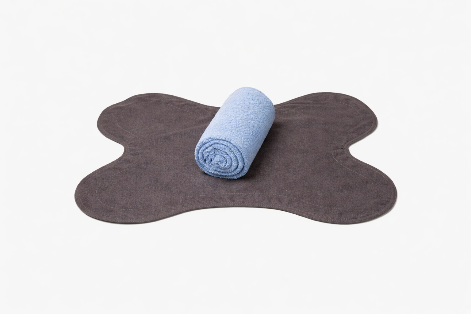 Kit Luxo - Cama, Tapete, Almofada e Cobertor — Cinza